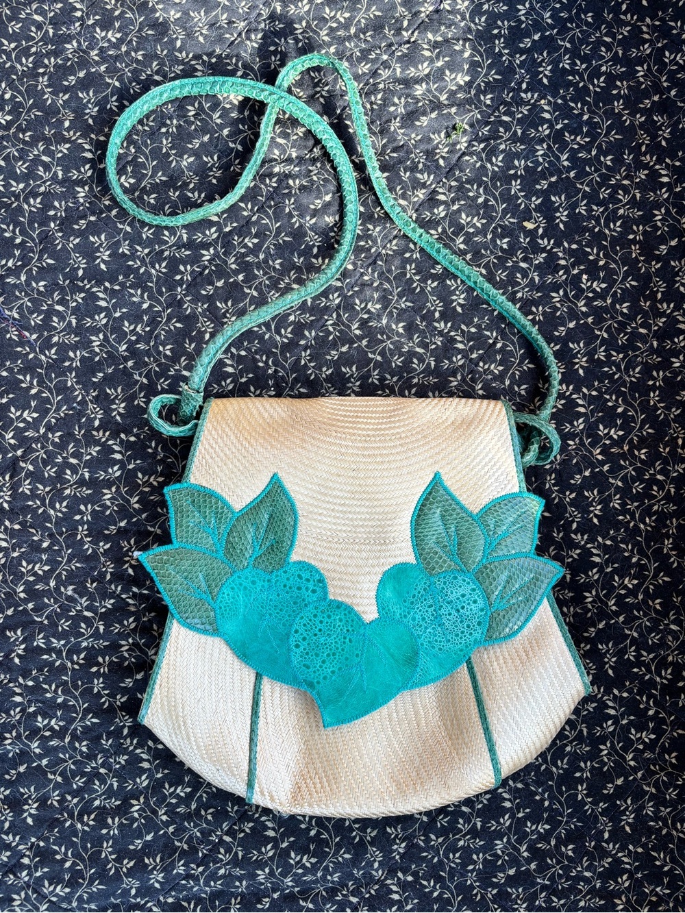 Cora Jacobs Vintage Woven Straw Crossbody Exotic Reptile Skin Applique Bag